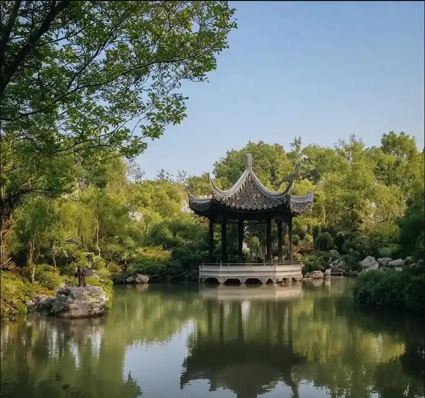 赤峰红山争辩餐饮有限公司